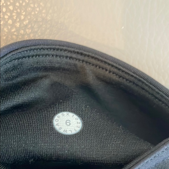 Lululemon Athletica Black and Gray Active Leggings - Picture 3 of 4